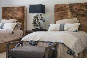 Senabi bedroom contemporary